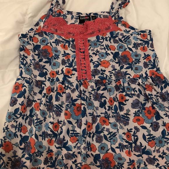 Girls Large Floral Top - Picture 1 of 3